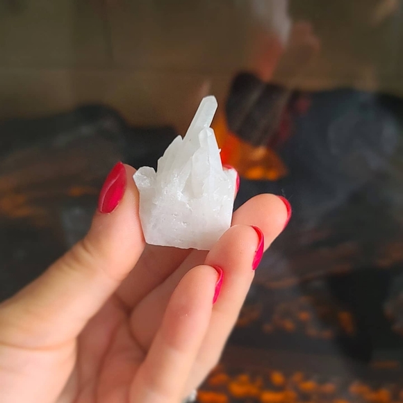 Natural Clear Quartz Crystal 🔮 - Picture 3 of 3